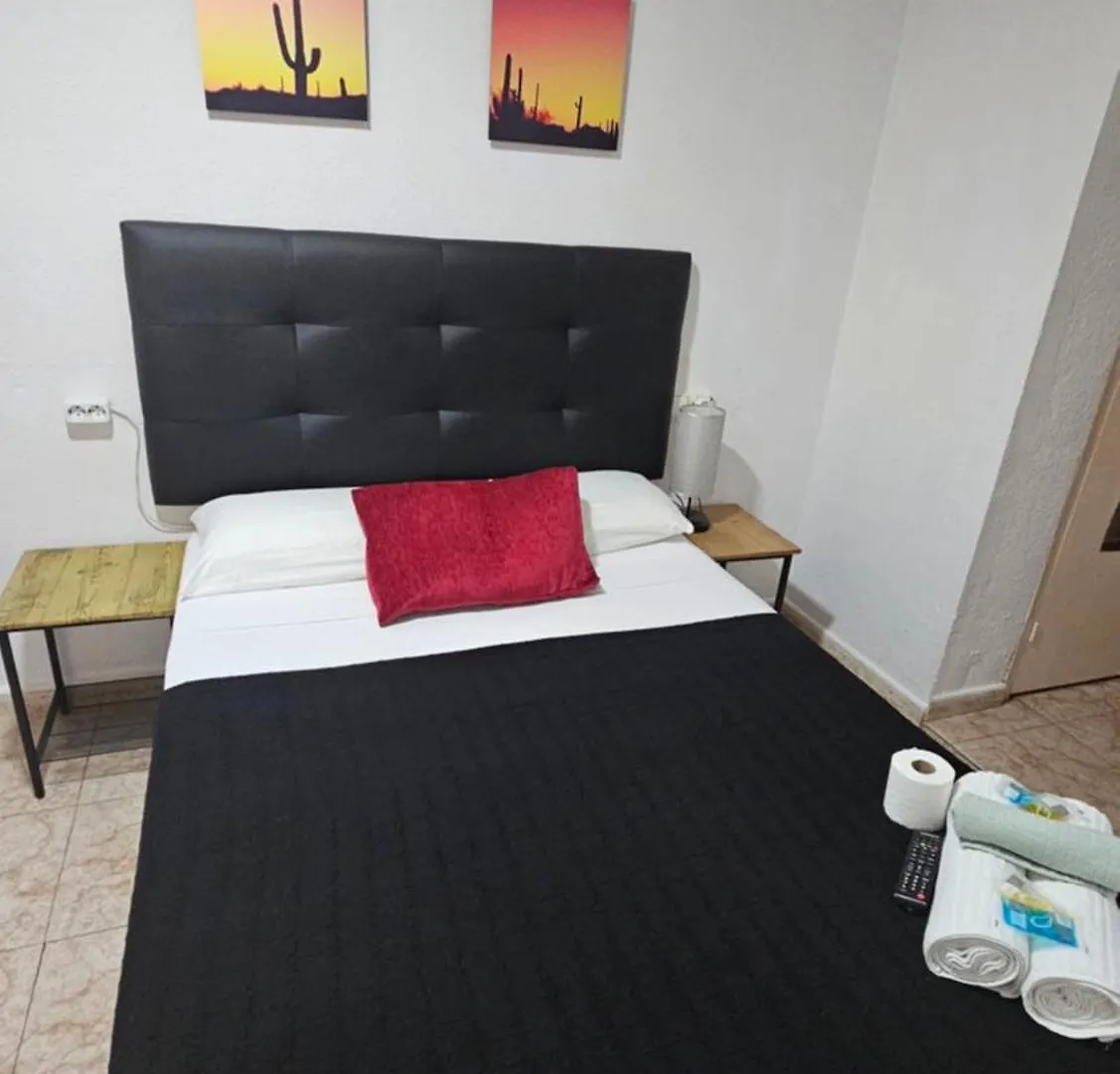 Guest house Hostal Sol Celeste Lloret de Mar