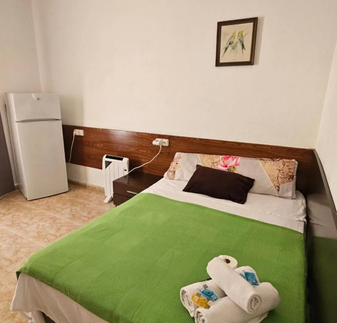 Hostal Sol Celeste Lloret de Mar Guest house